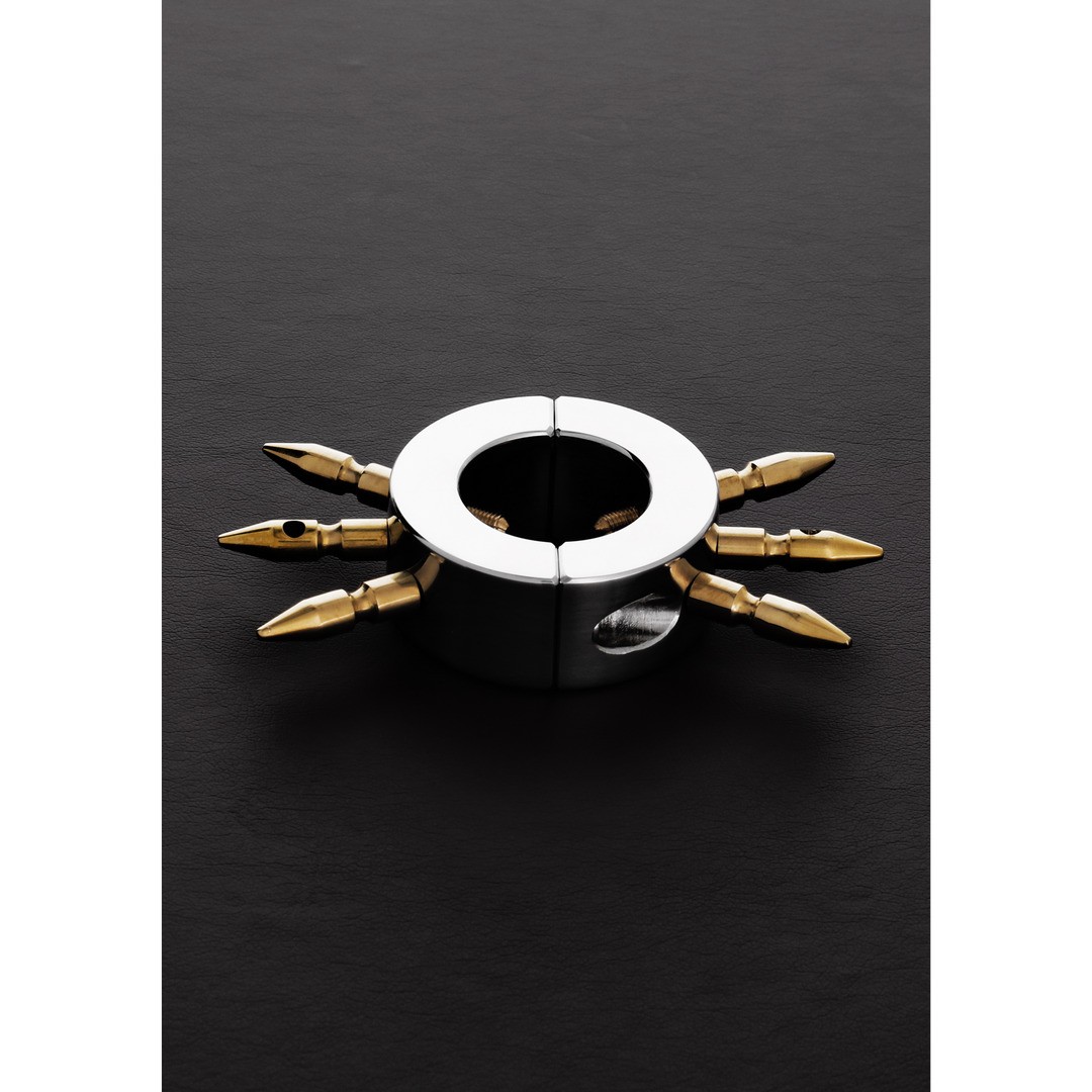 BALL STRETCHER WITH SPIKES