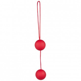 VELVET RED BALLS