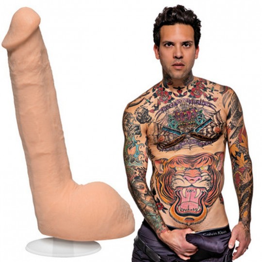 SMALL HANDS - REALISTIC ULTRASKYN DILDO - 9 / 22 CM